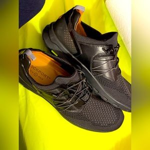 ROCKPORT Brand New, black color, very comfortable